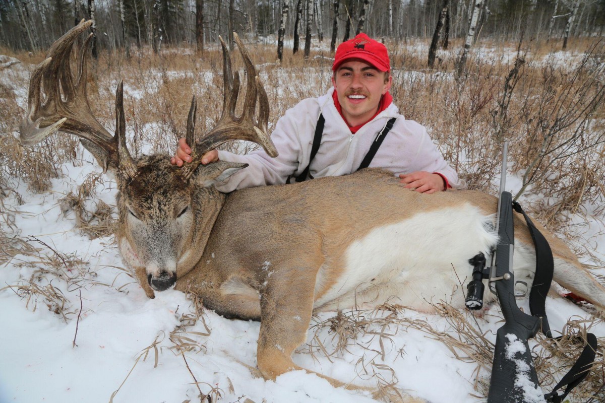 SK-168-hunter-with-giant-buck